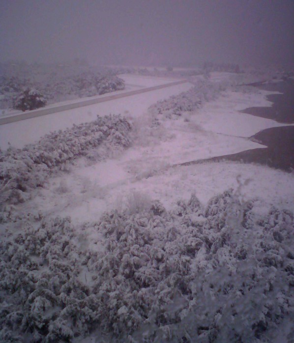 云湖大坝雪景